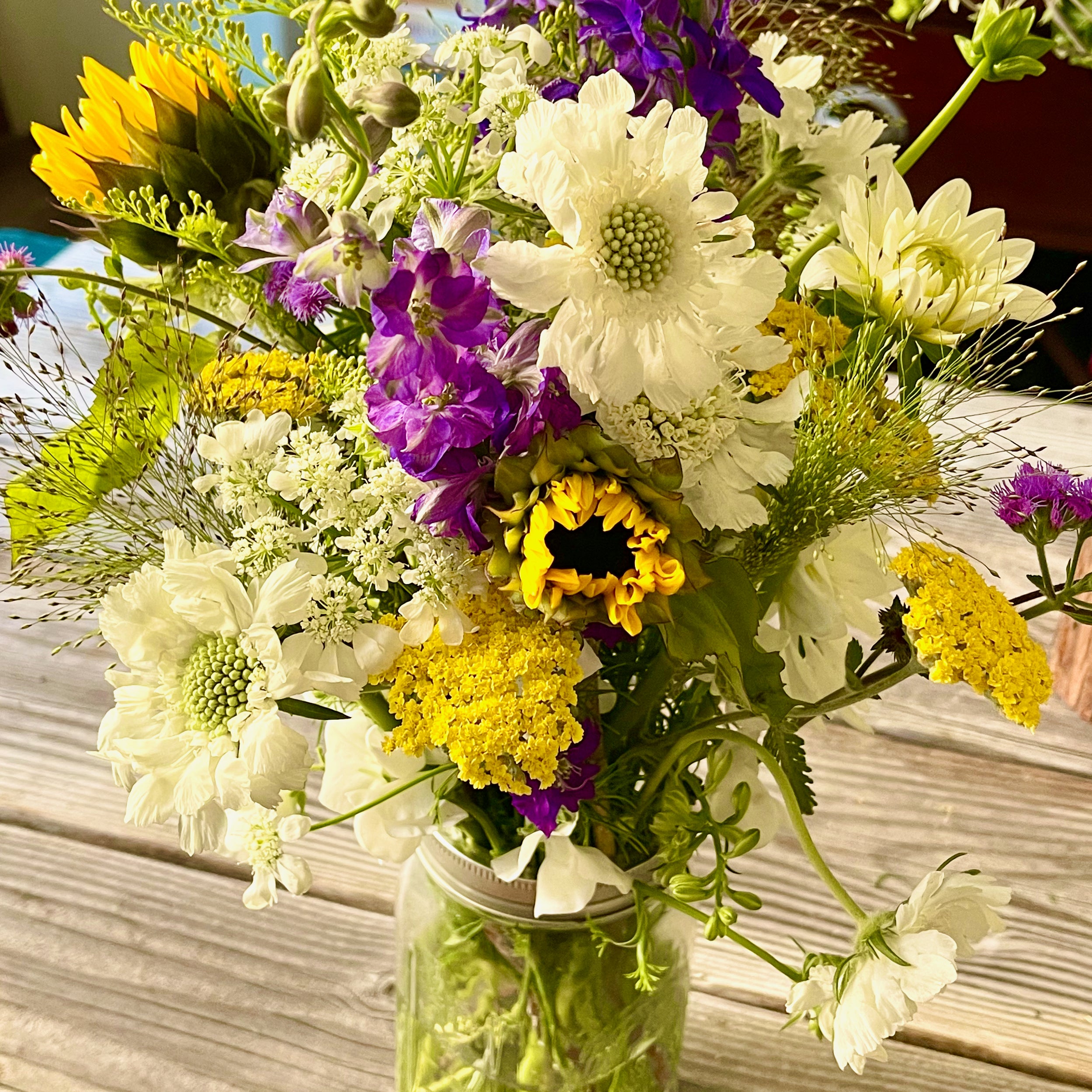 Farm House I Bouquet